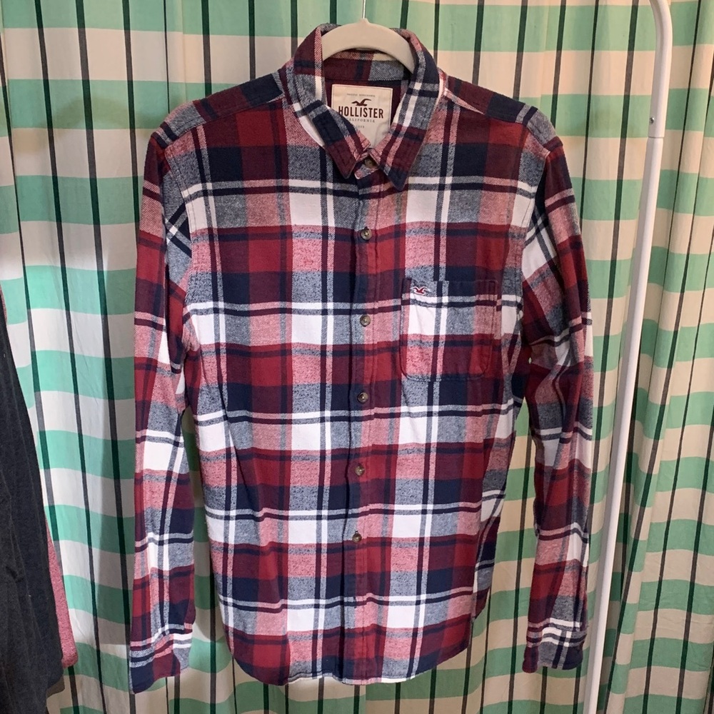 Hollister Men's Plaid Shirt in Red, Blue, and White